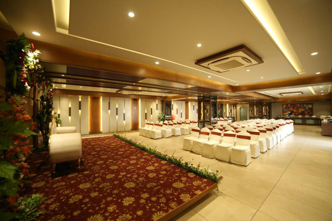 Hotel Avaante Ahmedabad Formerly Known As The Orchid Hotel 外观 照片