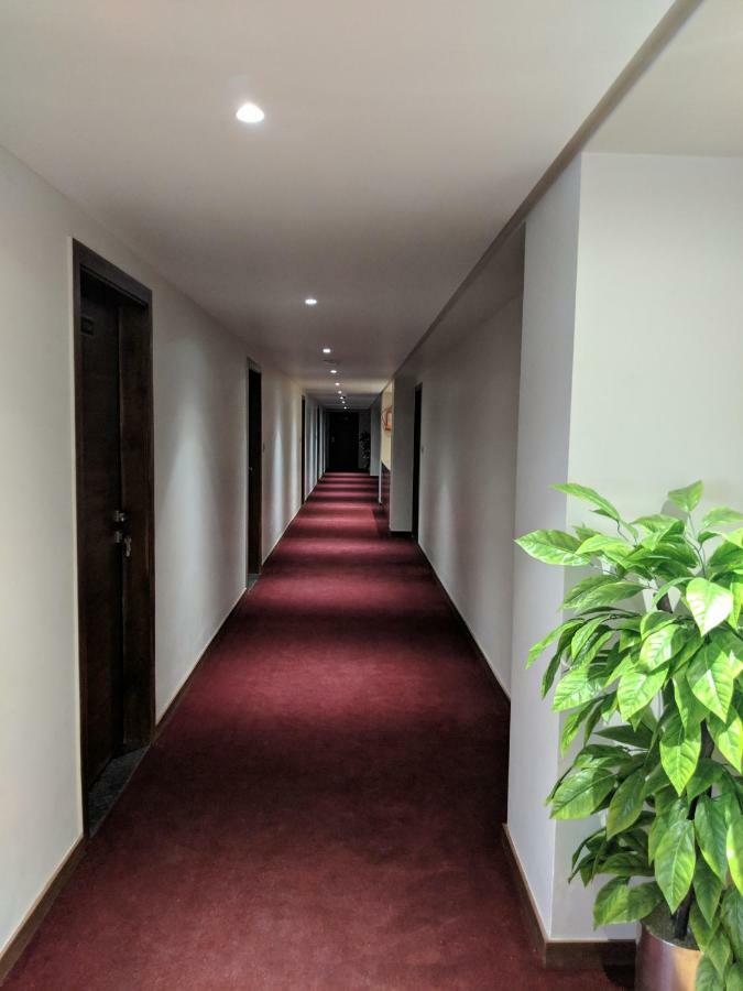 Hotel Avaante Ahmedabad Formerly Known As The Orchid Hotel 外观 照片