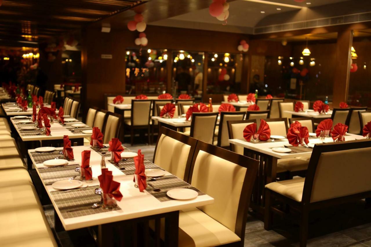 Hotel Avaante Ahmedabad Formerly Known As The Orchid Hotel 外观 照片