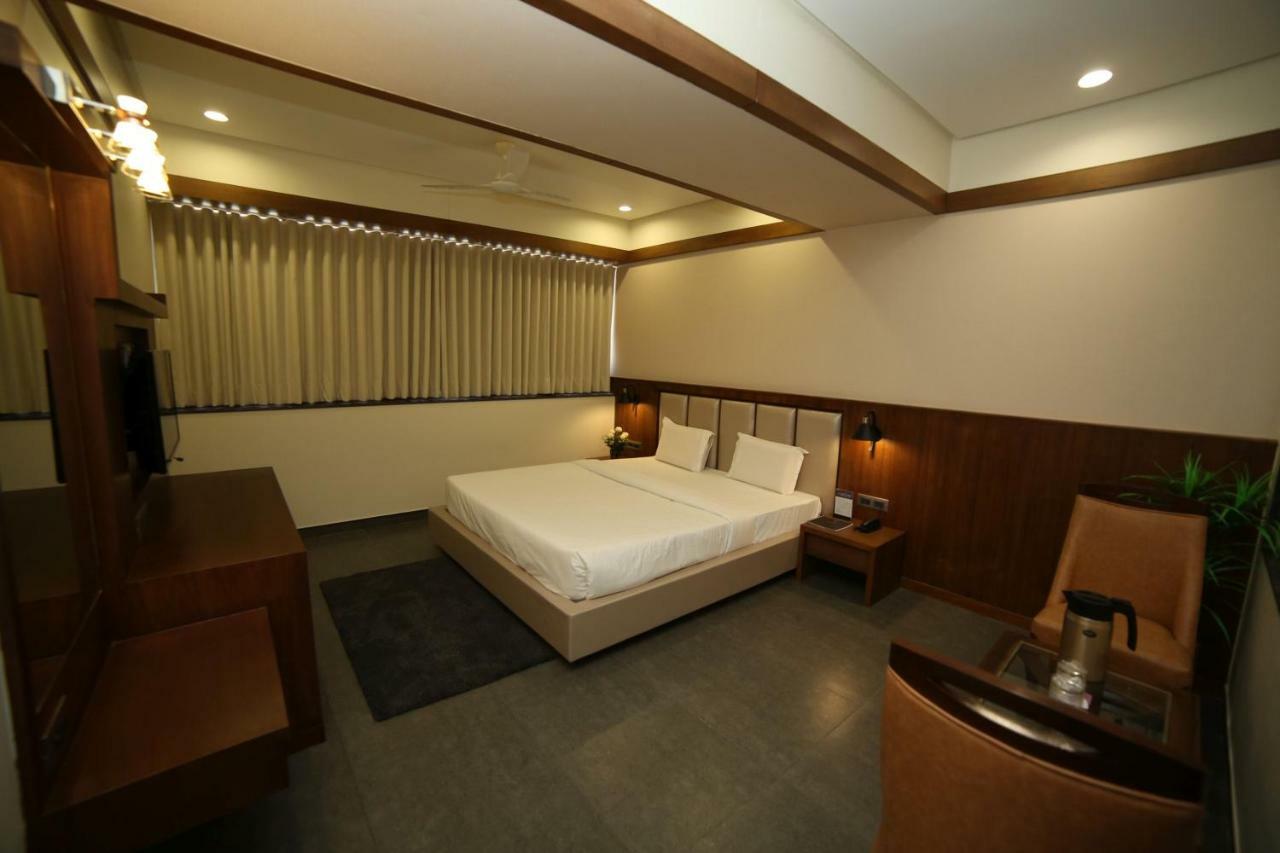 Hotel Avaante Ahmedabad Formerly Known As The Orchid Hotel 外观 照片